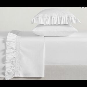 LoveShackFancy by Pottery Barn Elegant White Ruffled Crochet Sheet Set-Queen